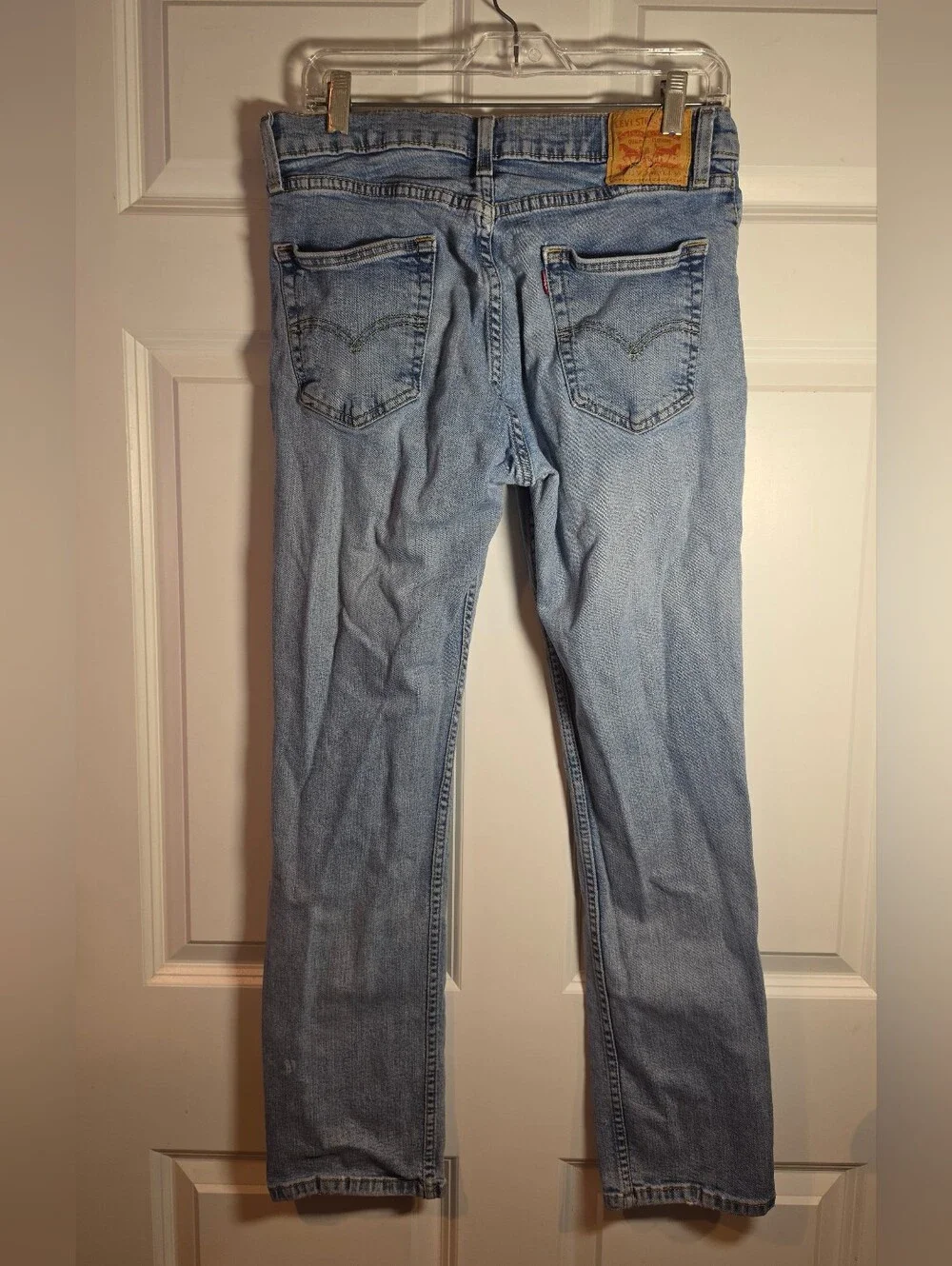 Levis 511 Light Wash Slim Fit Jeans 32 X 30 Has Inner Thigh Wear